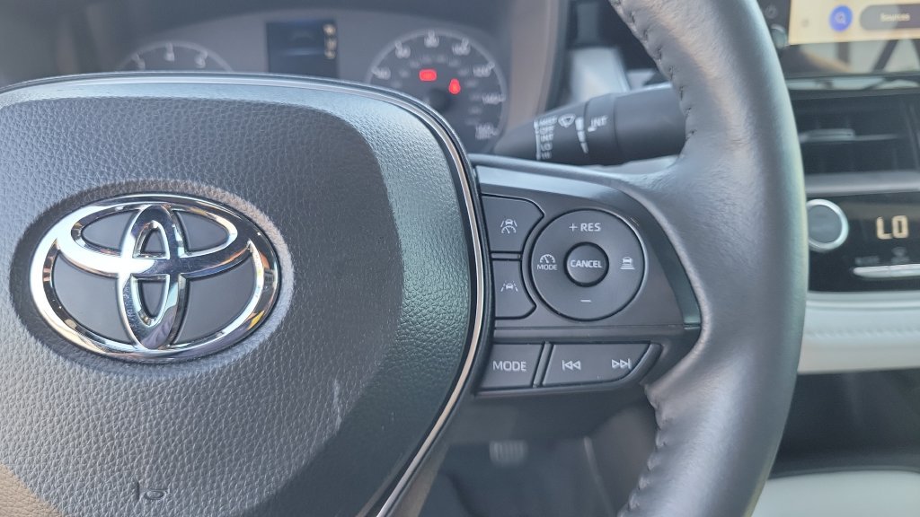 Used 2024 Toyota Corolla SE FWD image 19