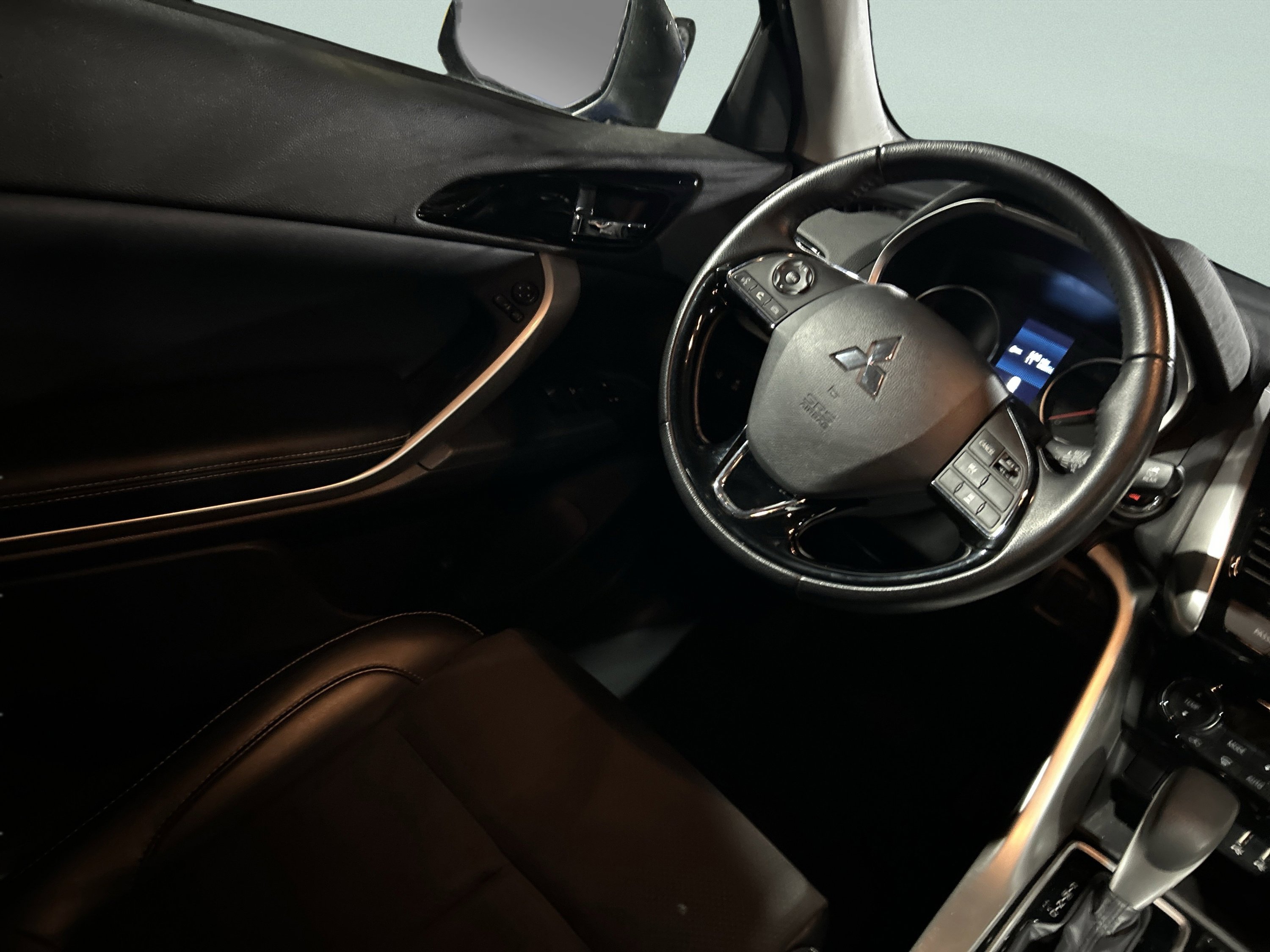 Used 2024 Mitsubishi Eclipse Cross SEL image 16