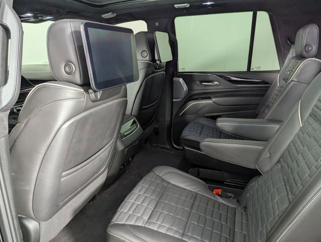 Used 2023 Cadillac Escalade V AWD/4WD image 16
