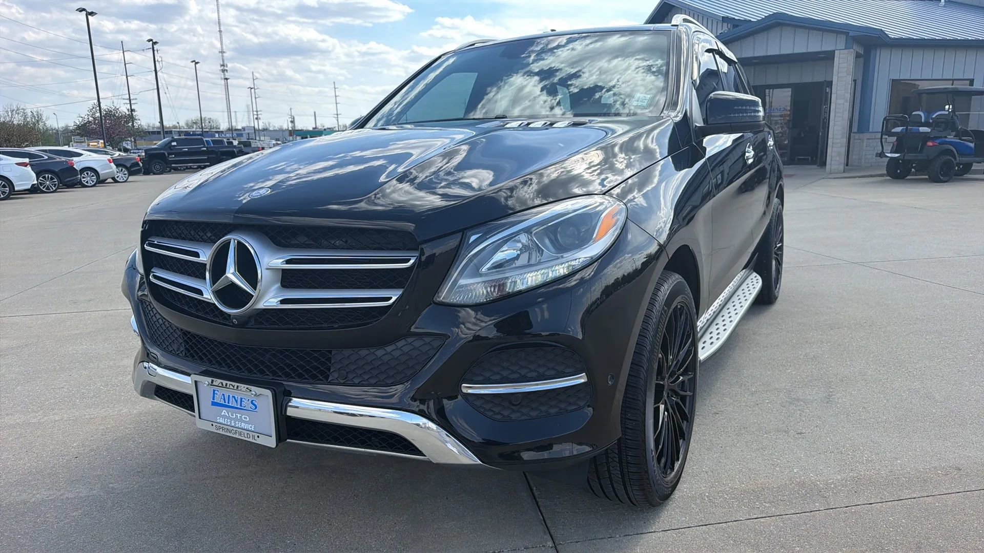 Used 2017 Mercedes-Benz GLE 350 4MATIC image 2