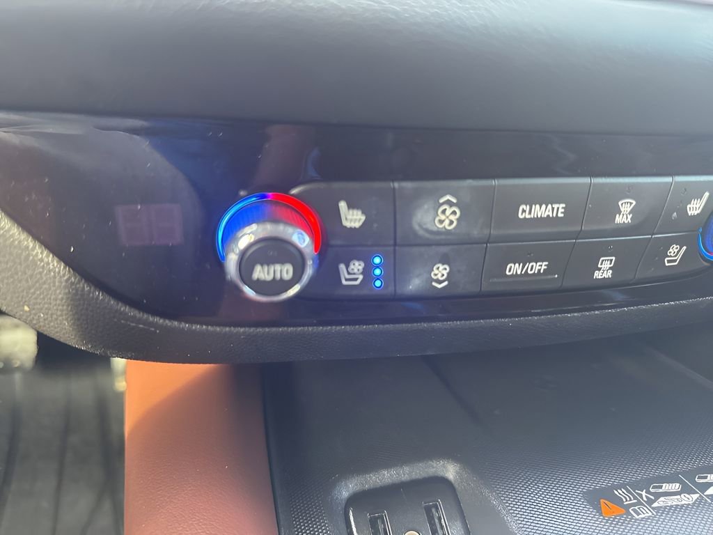 Used 2019 Buick Enclave Avenir w/ Avenir Technology Package image 24