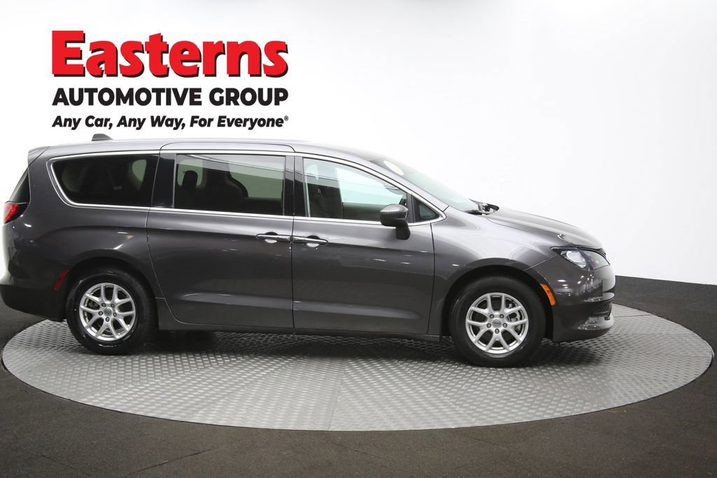 Used 2023 Chrysler Voyager LX image 46