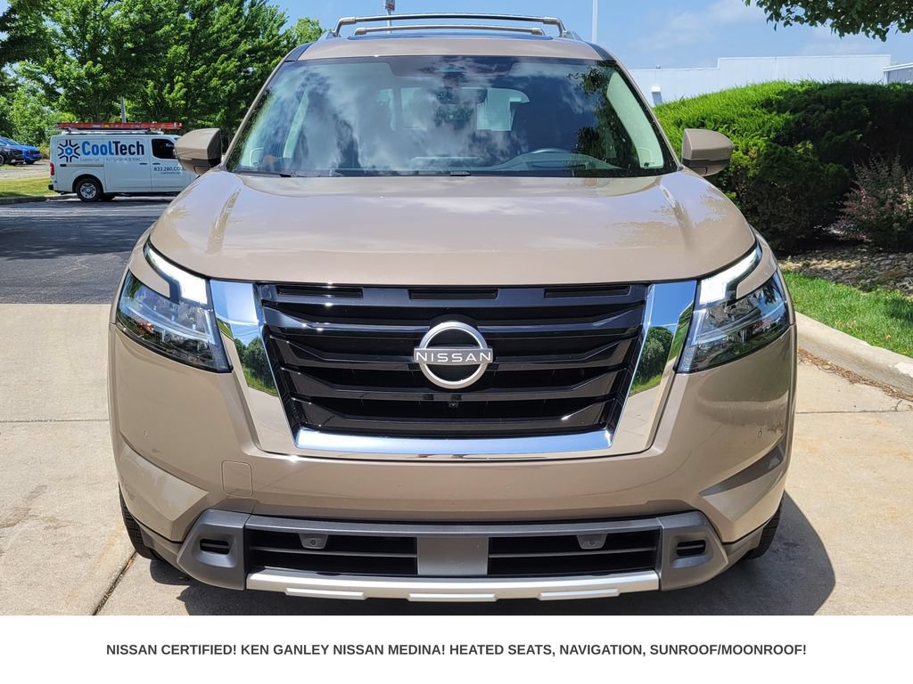 Certified 2024 Nissan Pathfinder Platinum w/ Cargo Package AWD/4WD image 8