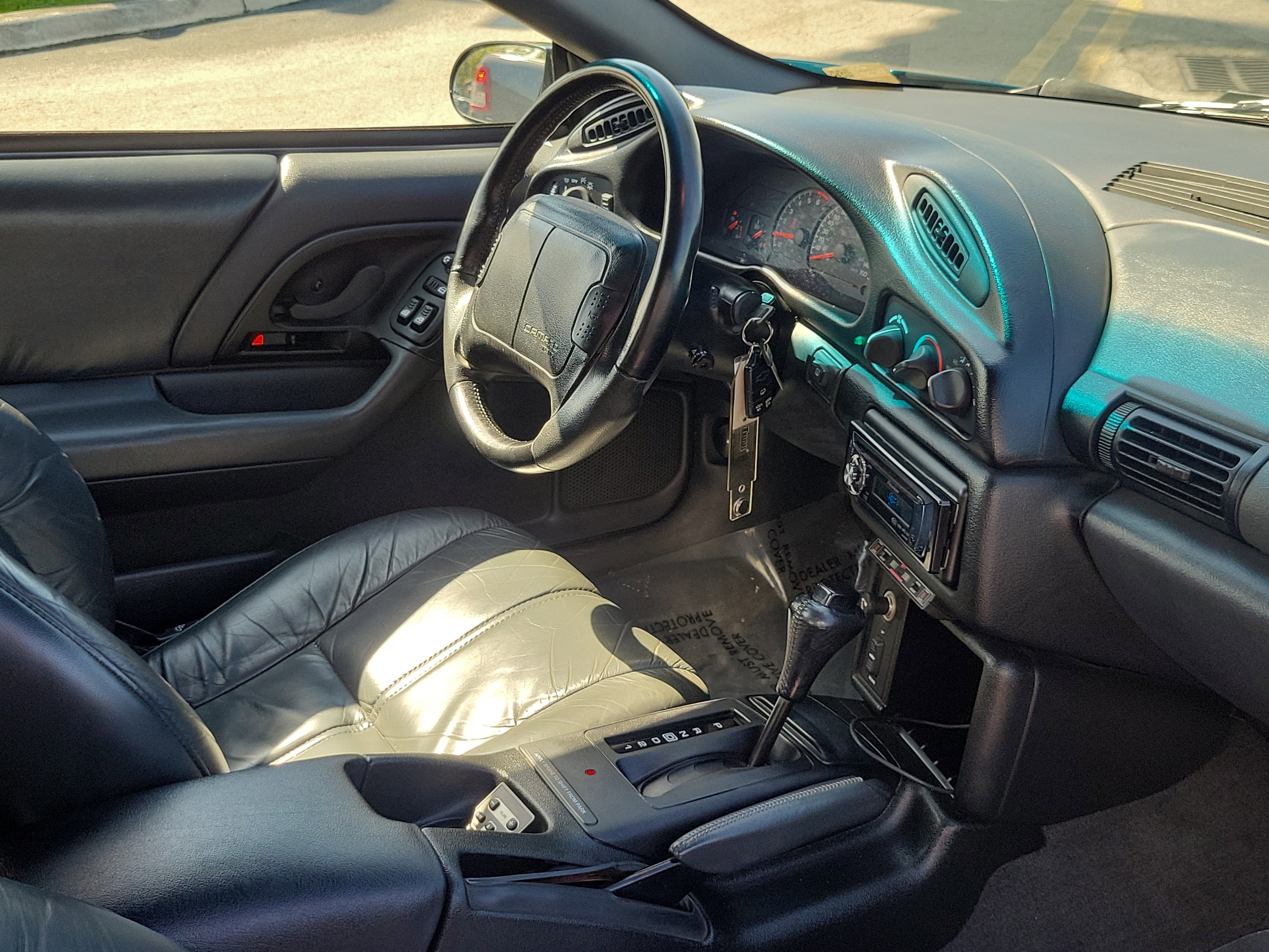 Used 1994 Chevrolet Camaro Z28 image 12