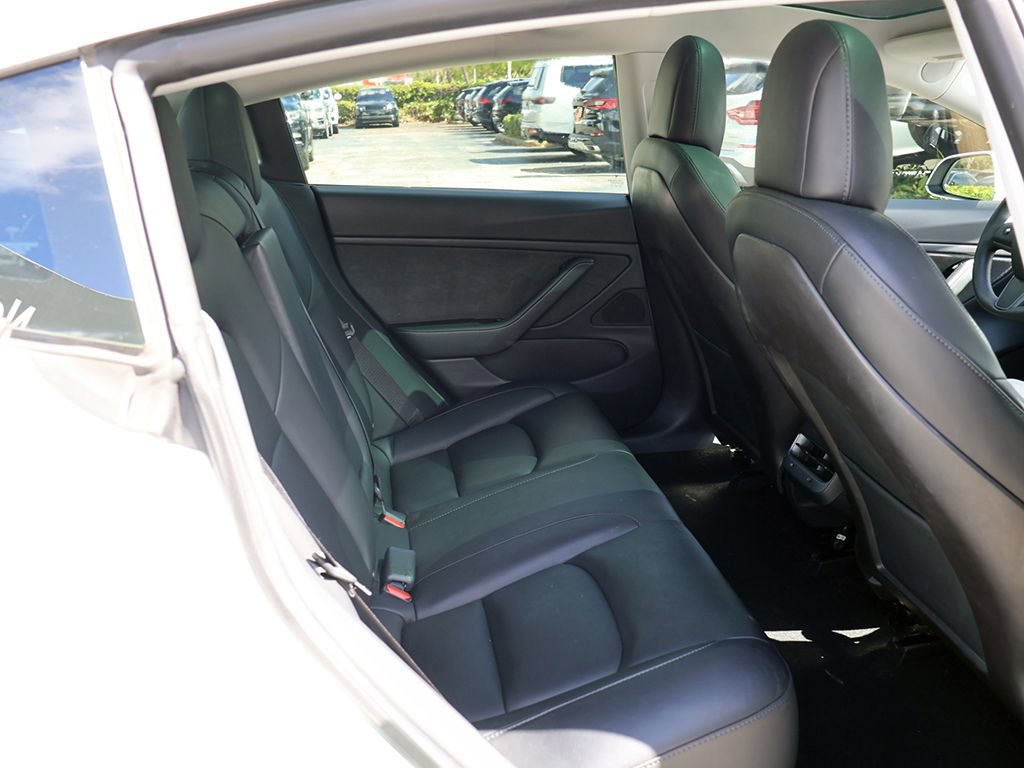 Used 2020 Tesla Model 3 Long Range AWD/4WD image 36