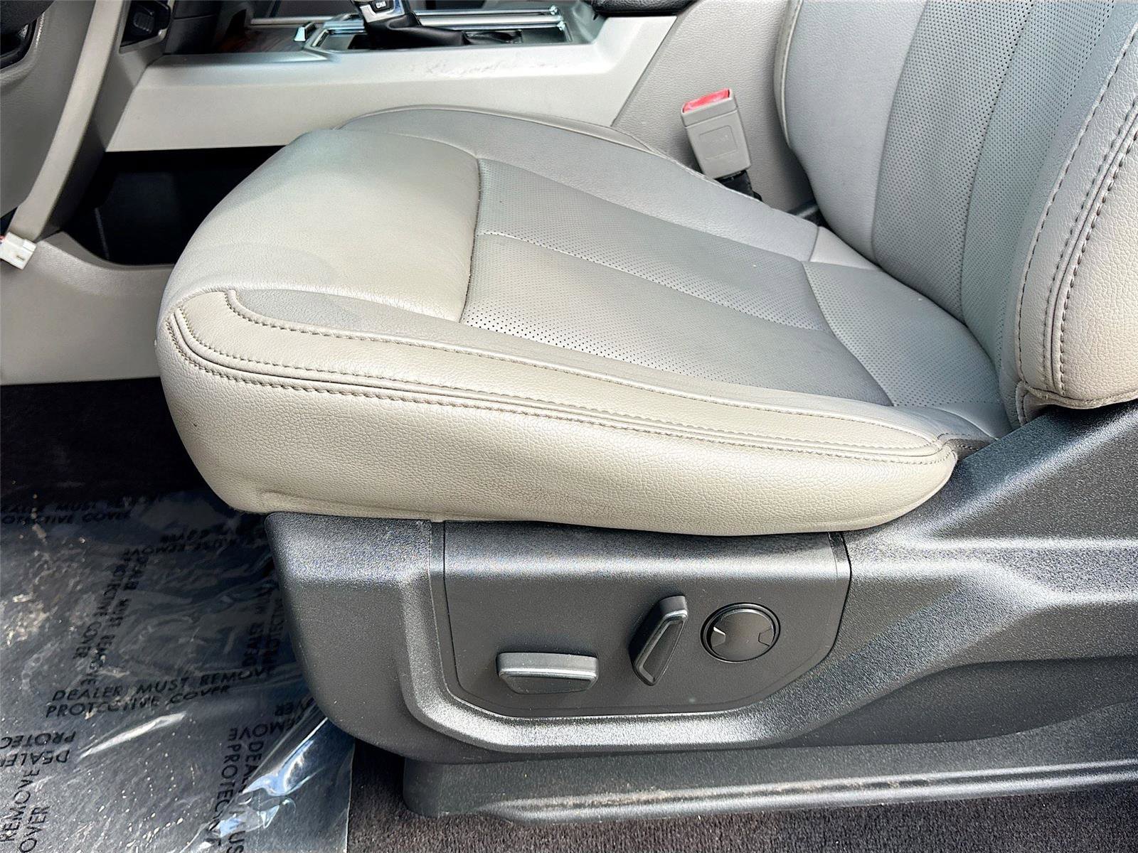 Used 2019 Ford F150 Lariat image 19