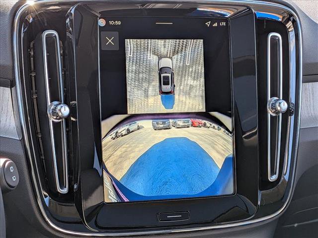 New 2026 Volvo XC40 B5 Ultra w/ Climate Package image 15