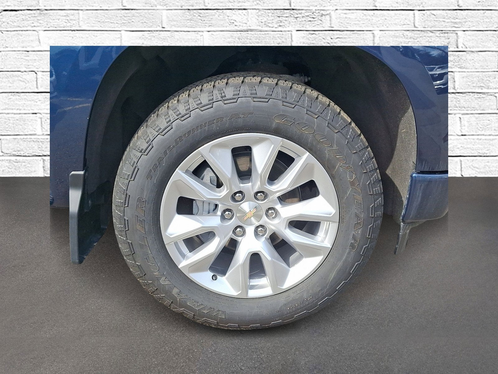 Used 2022 Chevrolet Silverado 1500 Custom AWD/4WD image 9