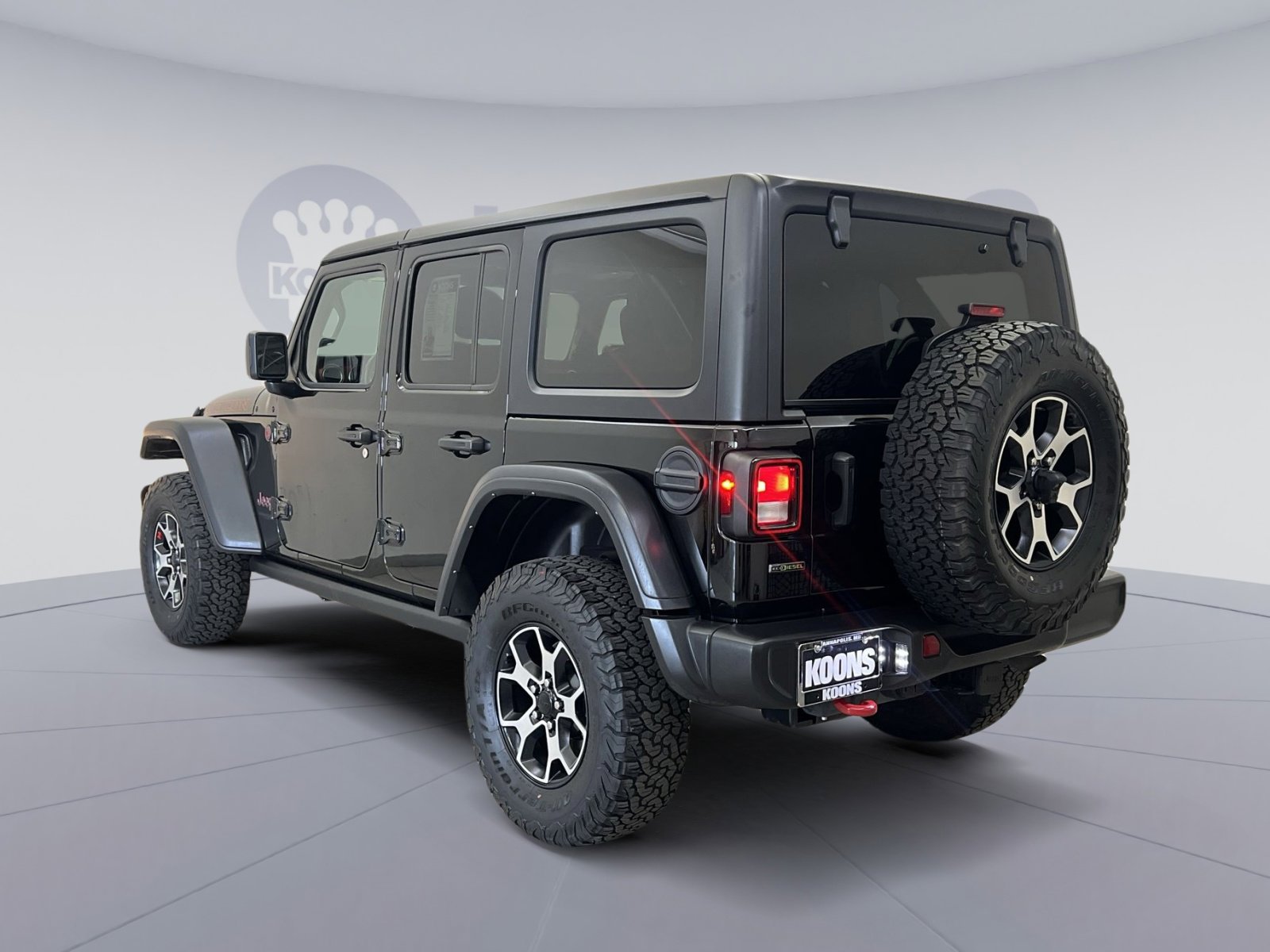 Used 2022 Jeep Wrangler Unlimited Rubicon w/ Cold Weather Group image 4