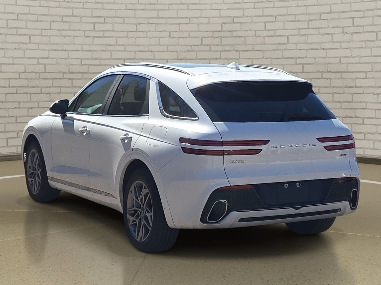 Used 2022 Genesis GV70 2.5T w/ Select Package AWD/4WD image 7