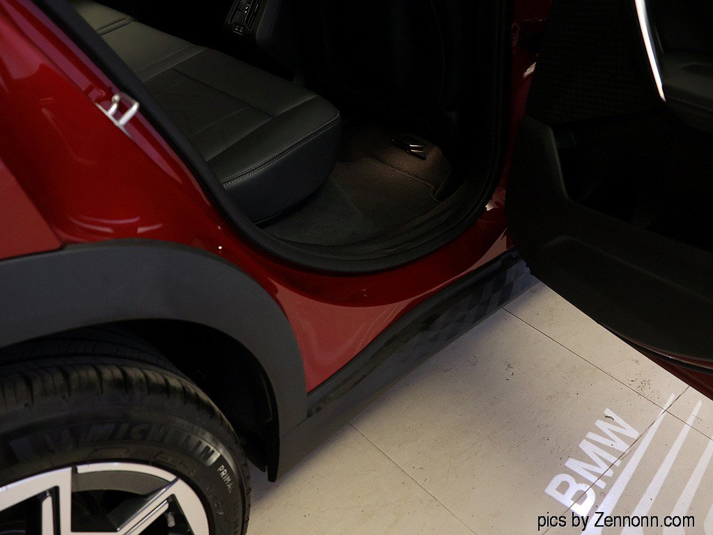 Certified 2026 BMW X2 xDrive28i AWD/4WD image 34