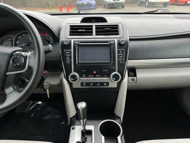 Used 2012 Toyota Camry LE FWD image 22