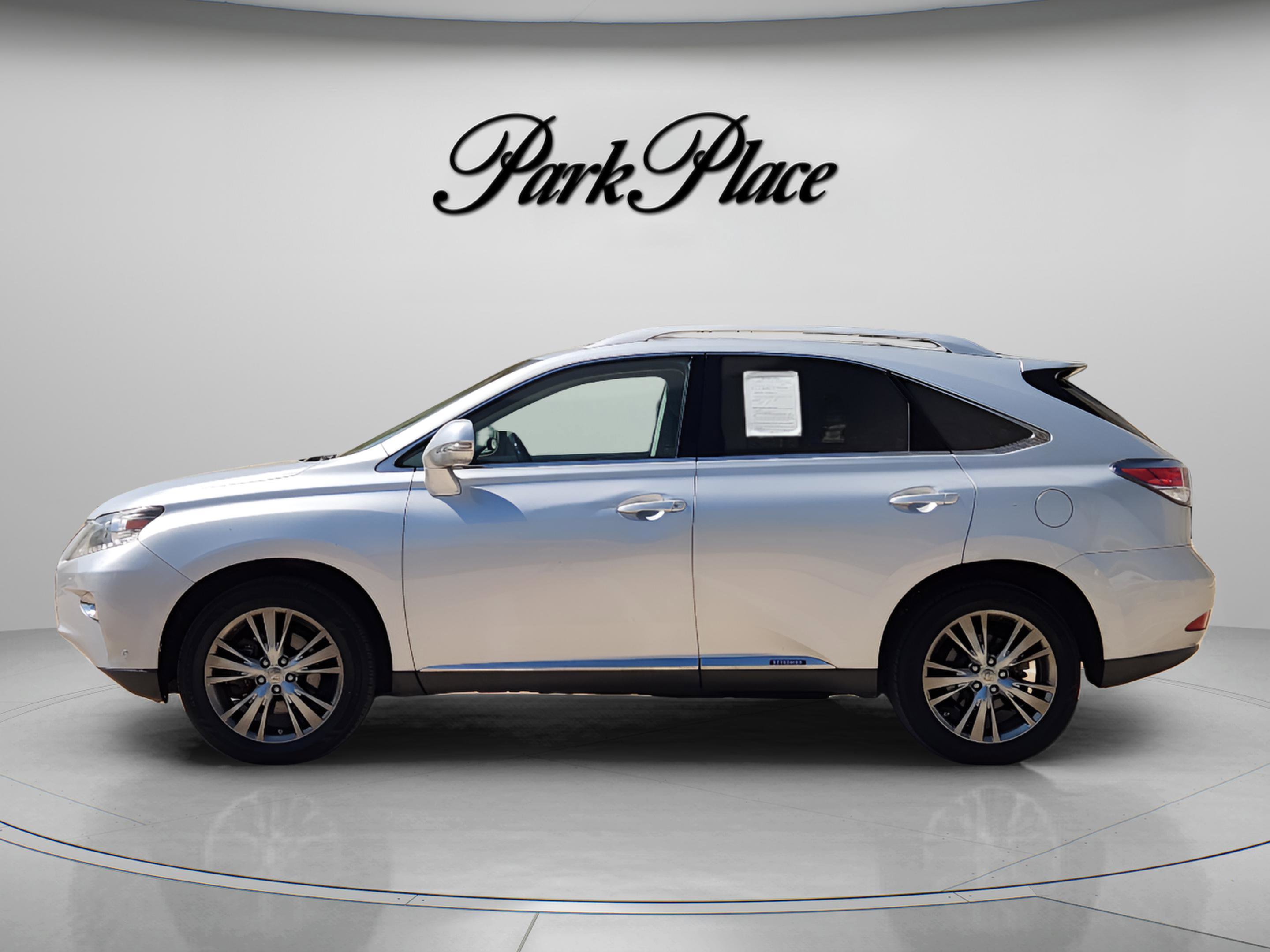 Used 2013 Lexus RX 450h AWD w/ Navigation Pkg image 2