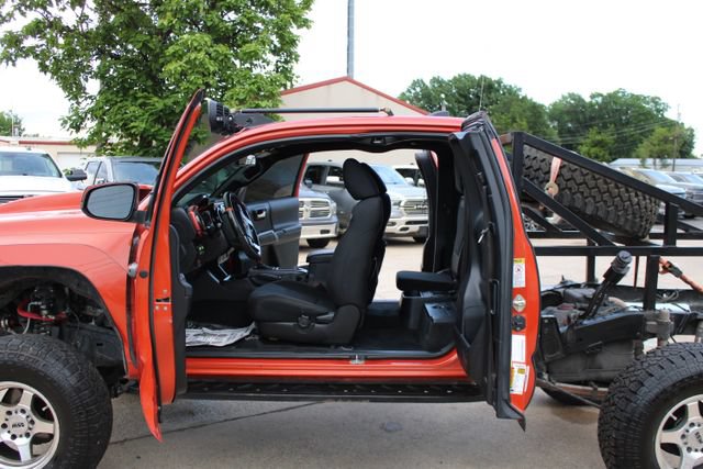 Used 2016 Toyota Tacoma TRD Off-Road w/ Premium & Technology Package AWD/4WD image 12