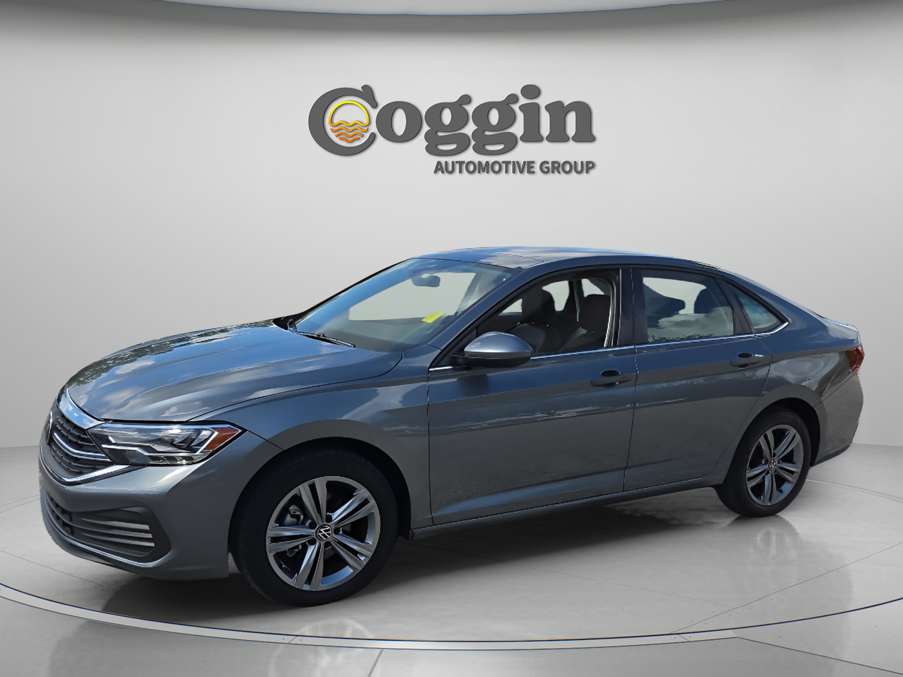 Used 2023 Volkswagen Jetta SE w/ Panoramic Sunroof Package