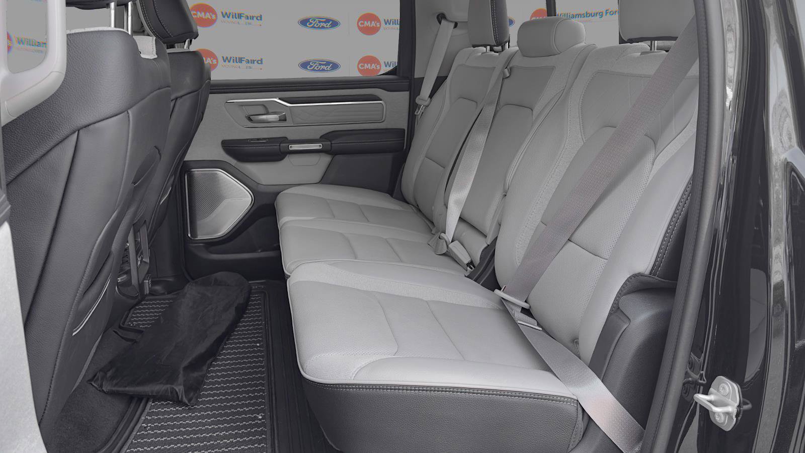 Used 2024 RAM 1500 Limited image 7