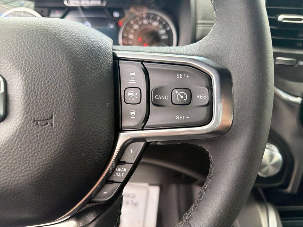 Used 2026 RAM 1500 Laramie AWD/4WD image 29