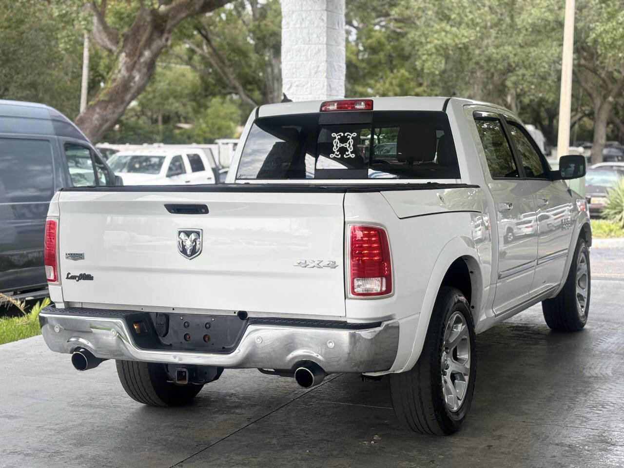 Used 2014 RAM 1500 Laramie w/ Convenience Group image 9