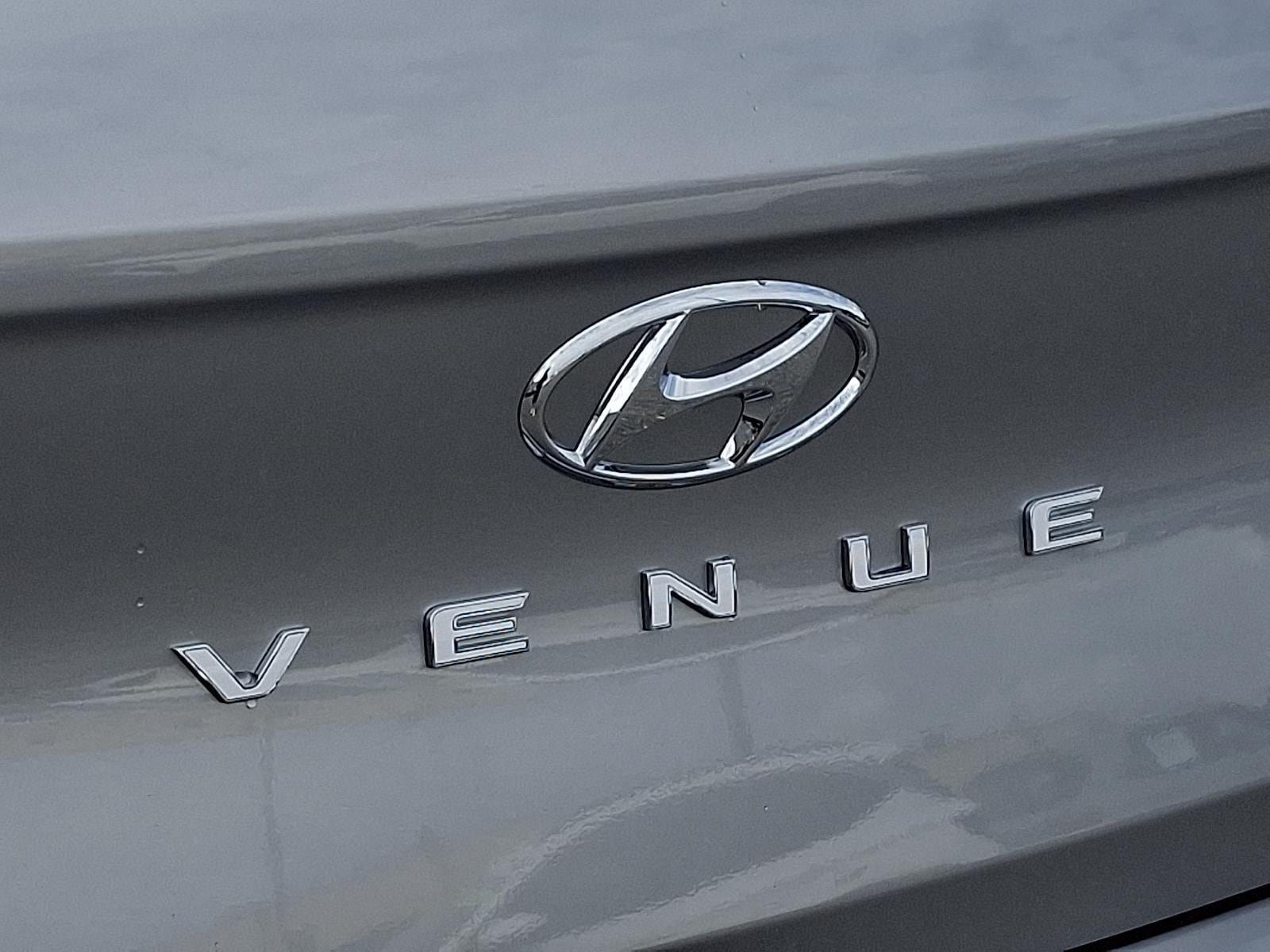 New 2026 Hyundai Venue SE FWD image 17