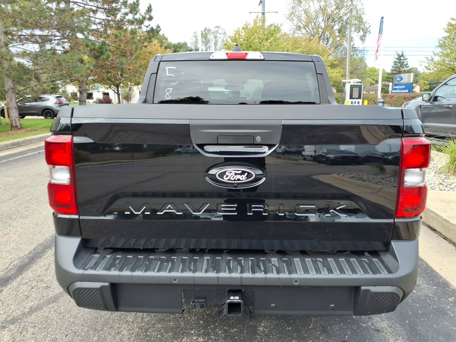 Used 2025 Ford Maverick XLT w/ XLT Luxury Package AWD/4WD image 5
