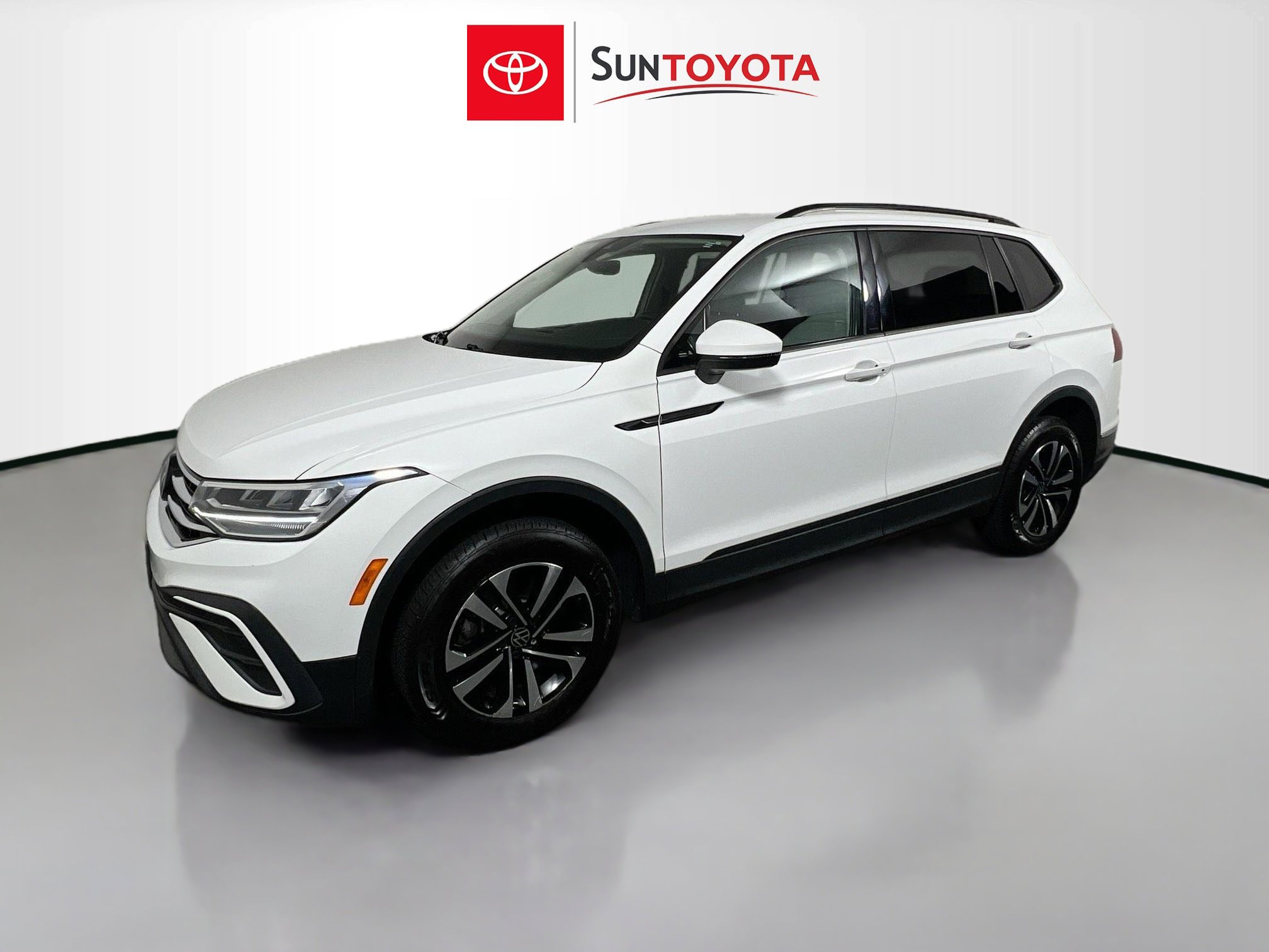 Used 2022 Volkswagen Tiguan S w/ IQ.Drive Package image 9