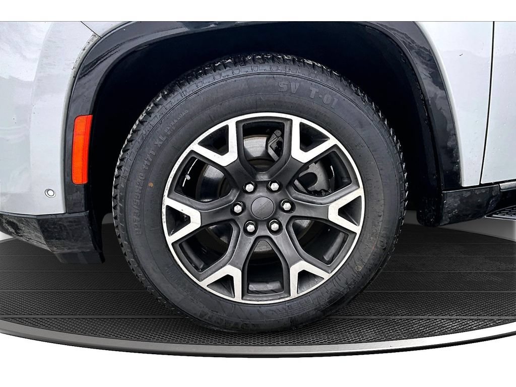 Certified 2024 Jeep Wagoneer Series III AWD/4WD image 12