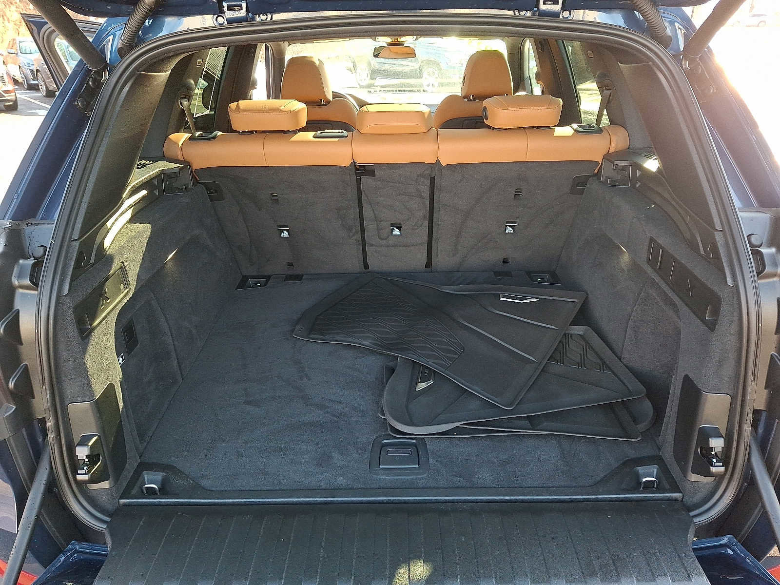 Used 2023 BMW X5 xDrive40i w/ Premium Package image 28