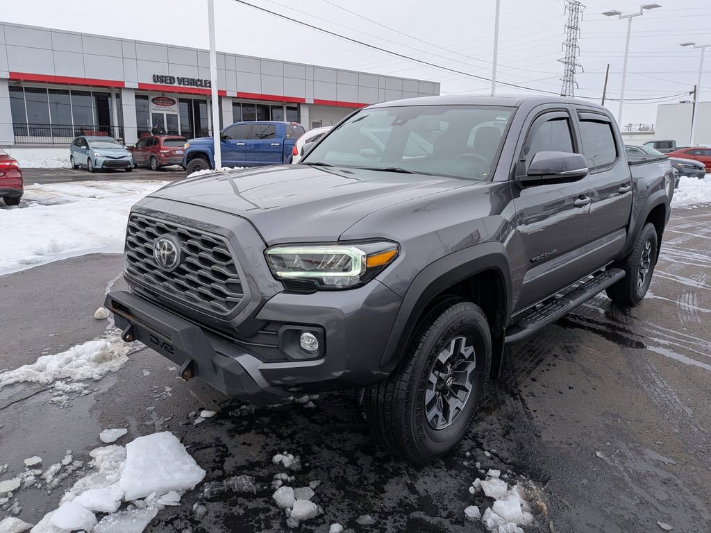 Used 2021 Toyota Tacoma TRD Off-Road image 3