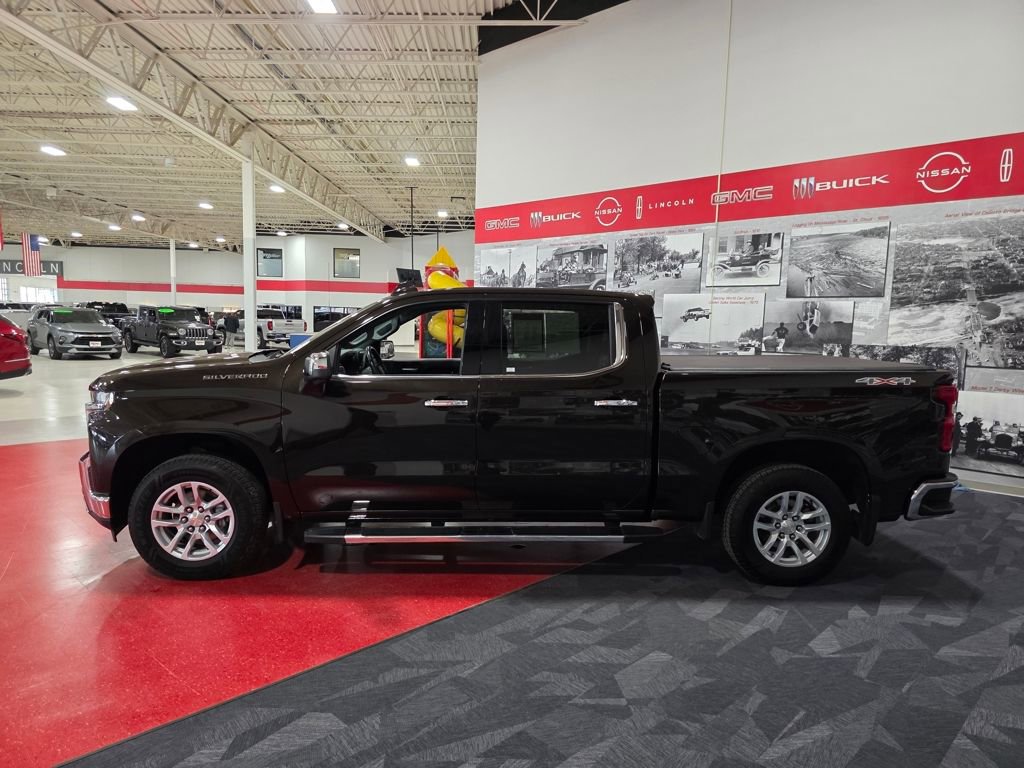Used 2019 Chevrolet Silverado 1500 LTZ w/ LTZ Plus Package AWD/4WD image 8