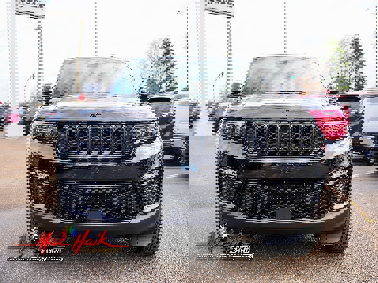 Used 2024 Jeep Grand Cherokee Limited w/ Black Appearance Package image 5