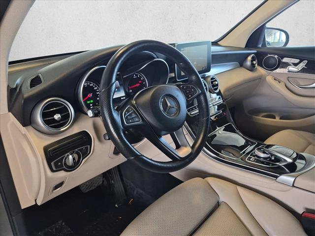 Used 2016 Mercedes-Benz GLC 300 4MATIC image 10