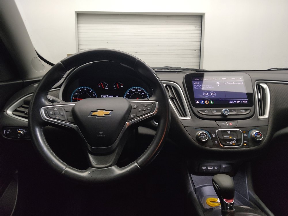 Used 2022 Chevrolet Malibu RS image 22