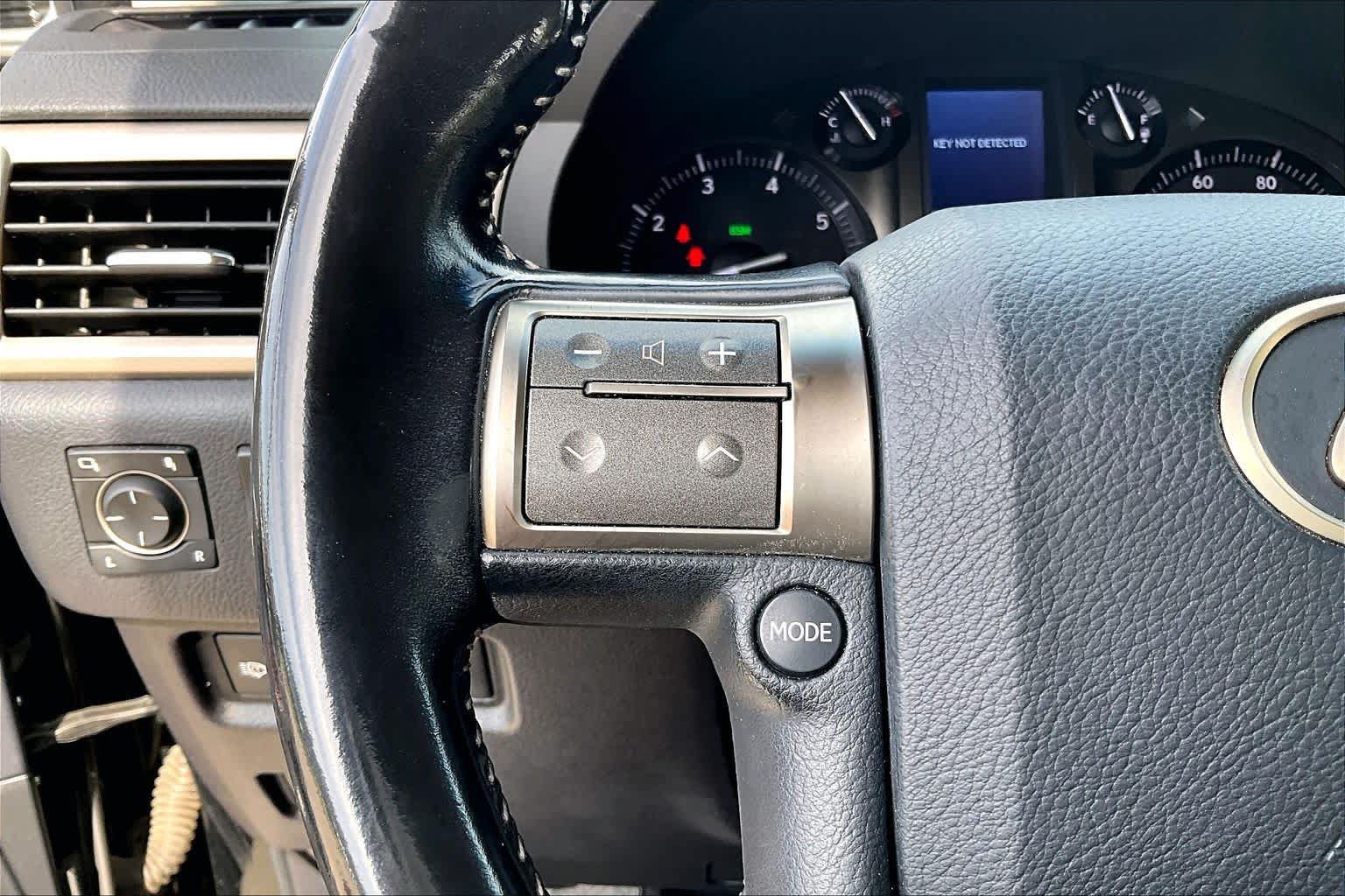Used 2018 Lexus GX 460 Premium w/ Premium Package AWD/4WD image 22