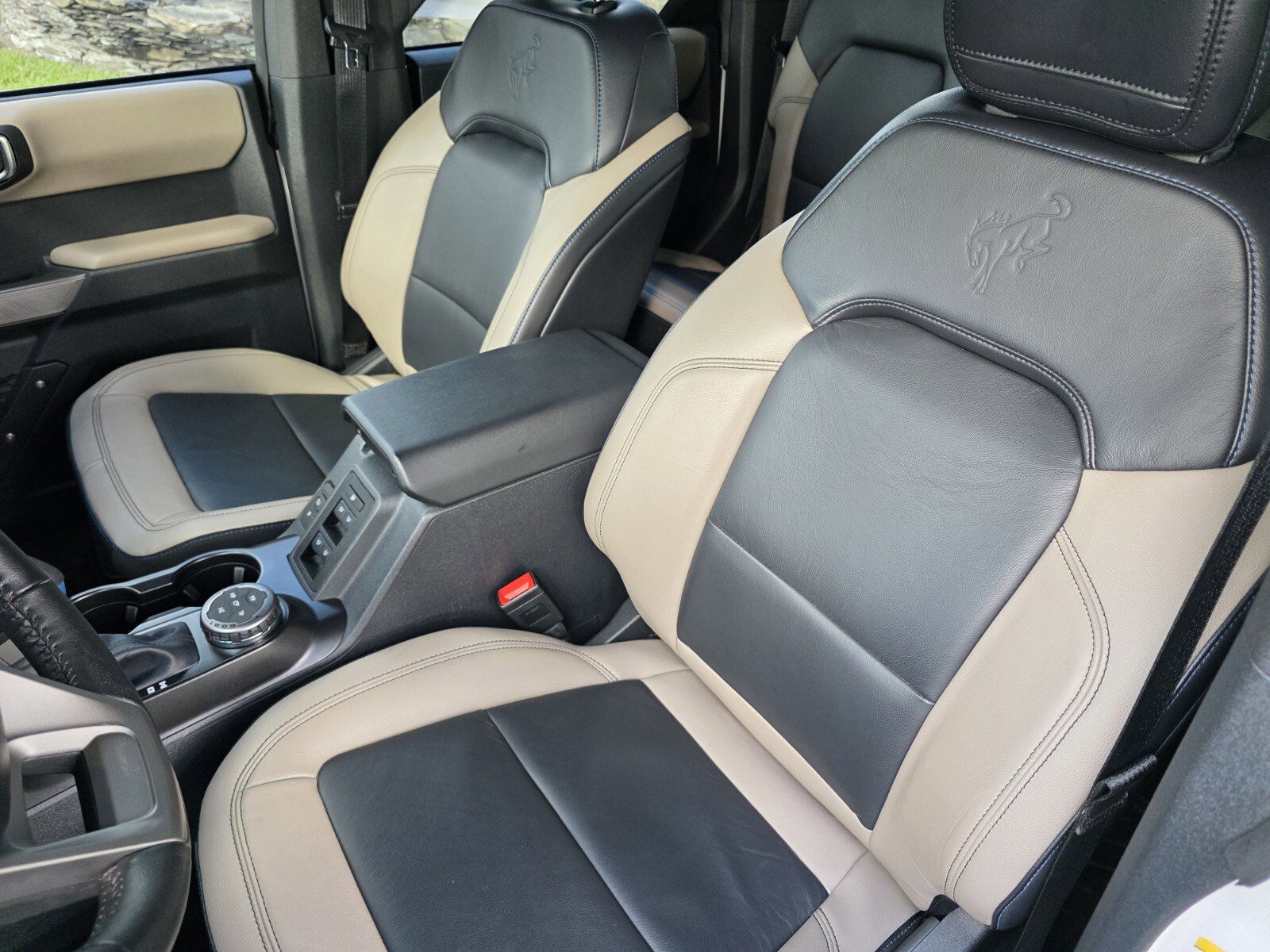 Used 2022 Ford Bronco Wildtrak AWD/4WD image 12