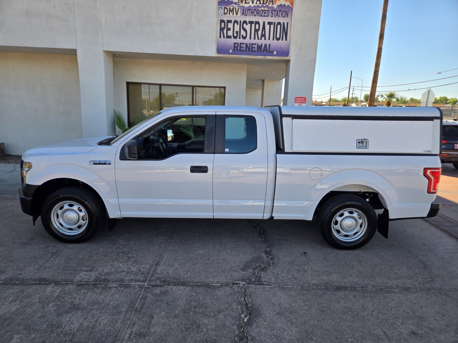 Used 2017 Ford F150 XL w/ Equipment Group 101A Mid RWD image 2