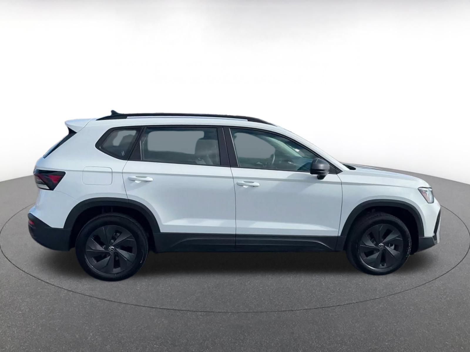 Used 2026 Volkswagen Taos S FWD image 15