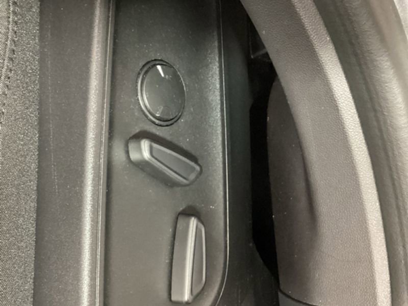 Used 2023 Ford Escape Active image 14