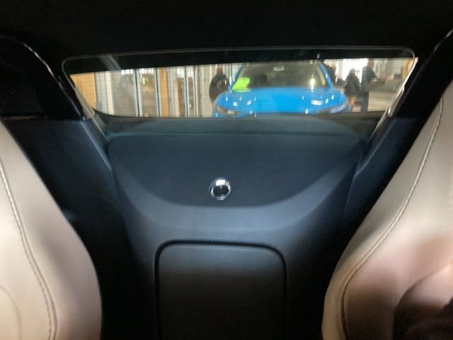 Used 2023 Aston Martin V8 Vantage Roadster image 32