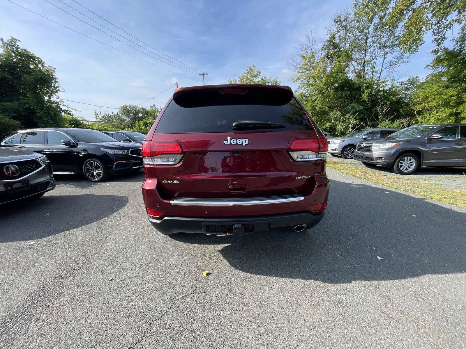 Used 2021 Jeep Grand Cherokee Limited w/ Sun & Sound Group AWD/4WD image 32