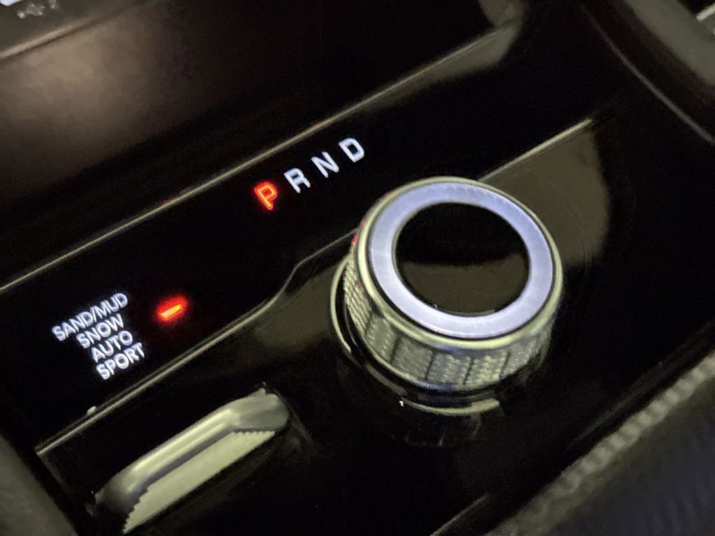 Used 2025 Jeep Grand Cherokee L Limited w/ Trailer Tow Package image 18