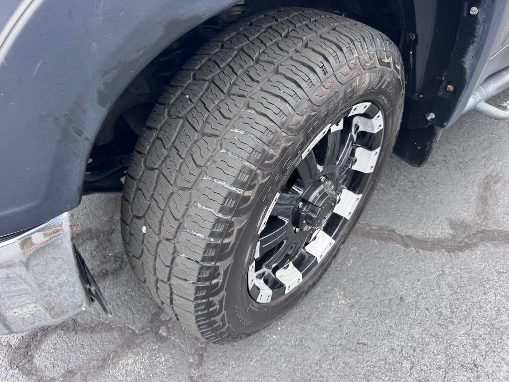 Used 2014 Toyota Tundra SR5 w/ SR5 Upgrade Package AWD/4WD image 14