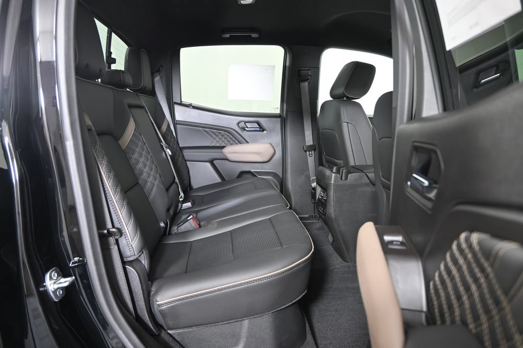 Used 2026 GMC Canyon Denali AWD/4WD image 17