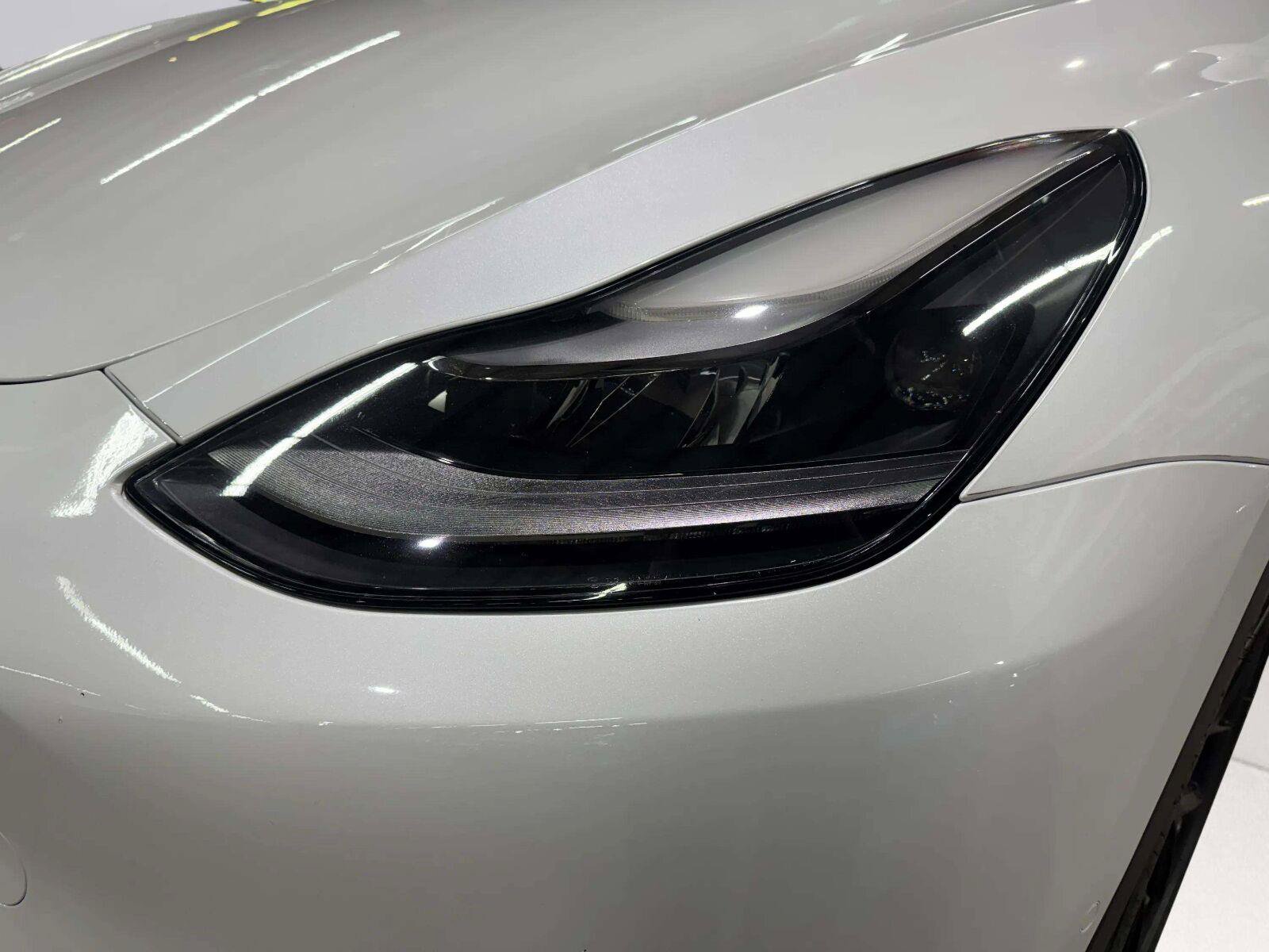 Used 2022 Tesla Model Y Performance AWD/4WD image 10