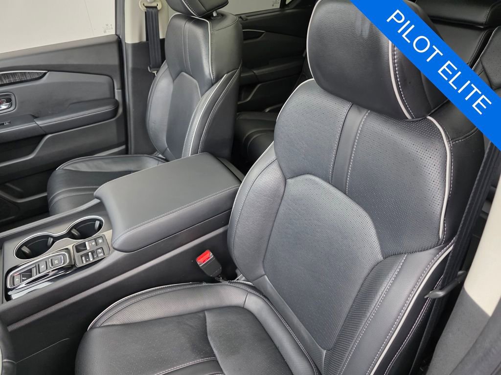 Used 2023 Honda Pilot Elite image 11