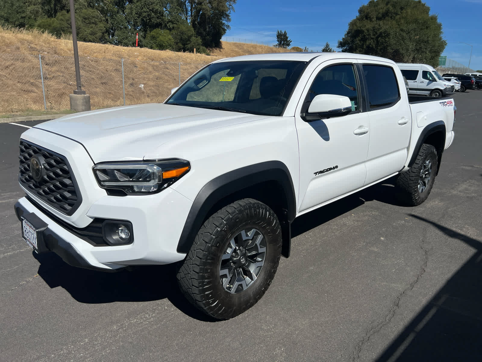 Certified 2020 Toyota Tacoma TRD Off-Road w/ TRD Premium Off Road Package AWD/4WD image 5