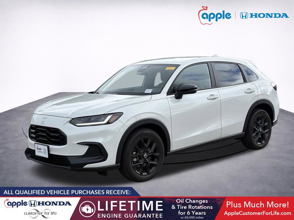 Used 2025 Honda HR-V Sport image 3