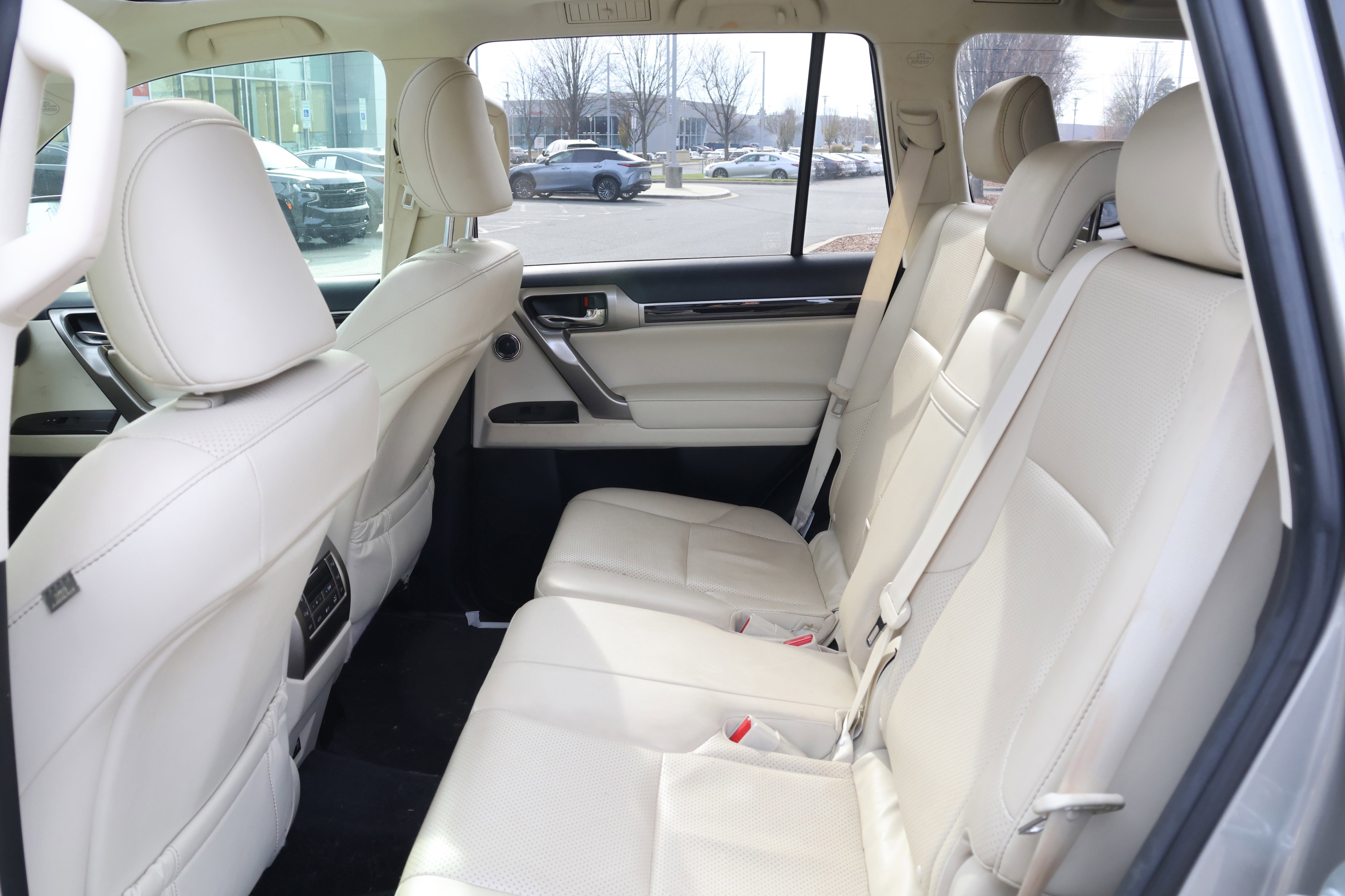 Used 2020 Lexus GX 460 Luxury image 33