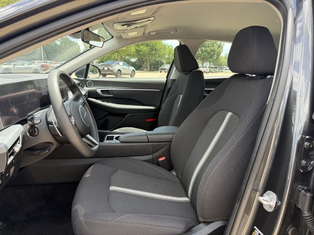 Used 2025 Hyundai Sonata SEL FWD image 26