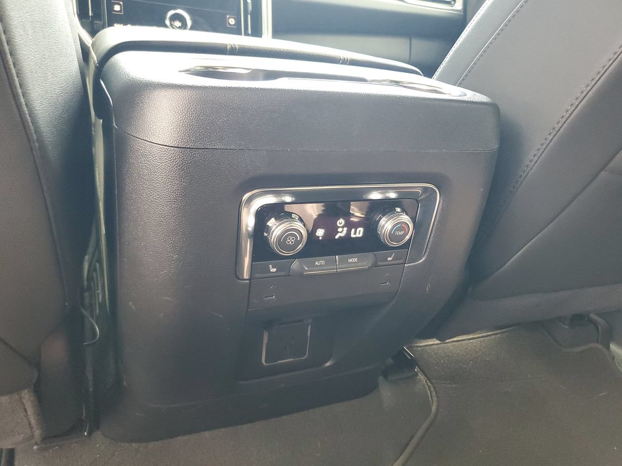 Used 2025 GMC Yukon XL Elevation RWD image 15