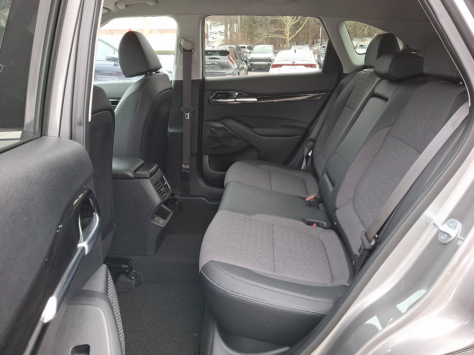 Used 2024 Kia Seltos S image 10